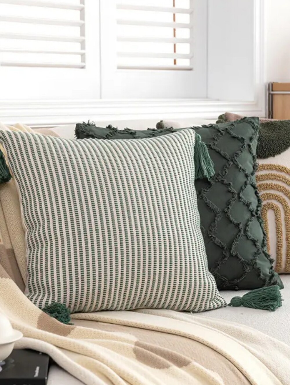 New Without Tags Large 22" x 22" boho cushions NWT